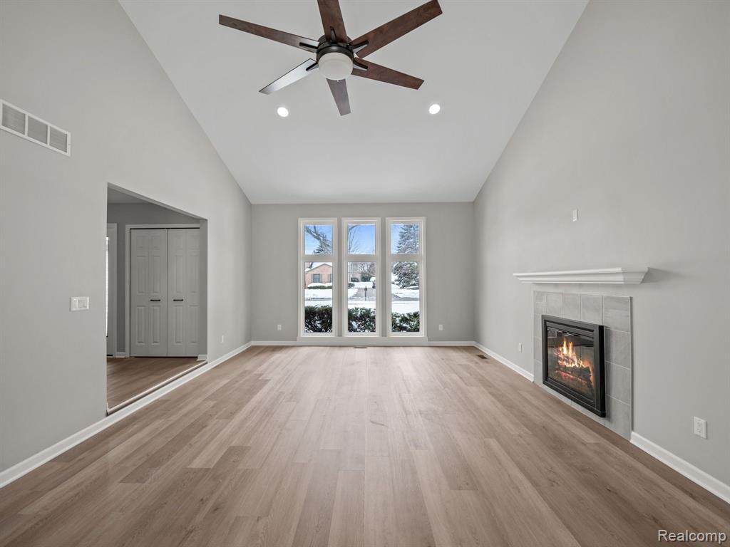 6866 SERENITY Drive, Troy, MI 48098 — Photo 9
