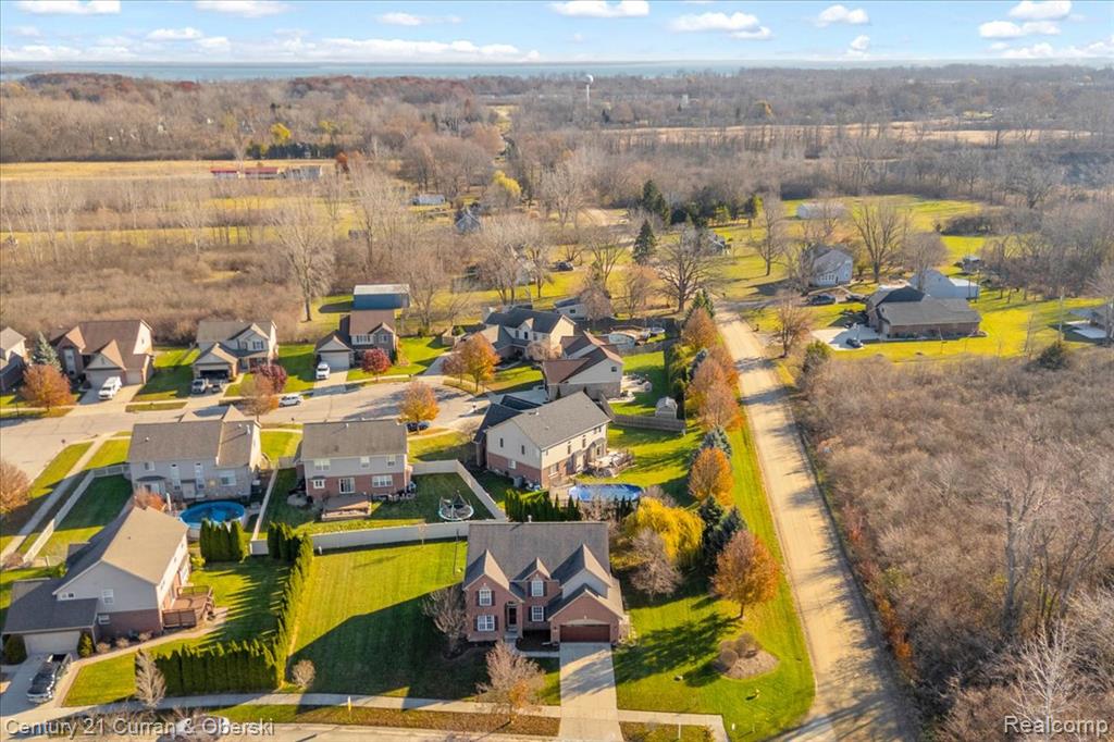 33997 Brownswood Blvd, Rockwood, MI — Photo 31