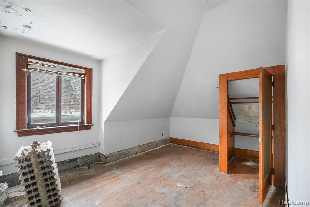 649 VAN DYKE Street, Detroit, MI 48214 — Photo 38