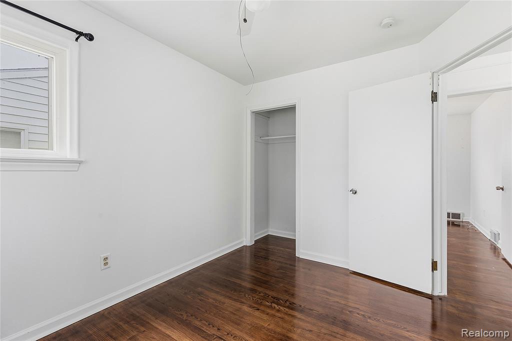 6457 Deering Street, Garden City, MI — Photo 14