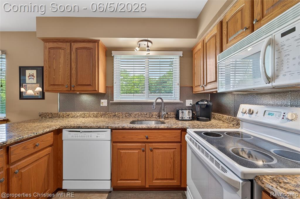 475 Henley Drive, Bloomfield Hills, MI 48304 — Photo 19