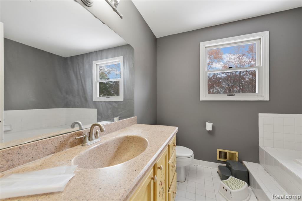1425 Perry Lake Road, Ortonville, MI 48462 — Photo 13