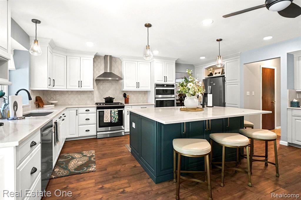 46322 HOUGHTON Drive, Shelby Twp, MI 48315 — Photo 11