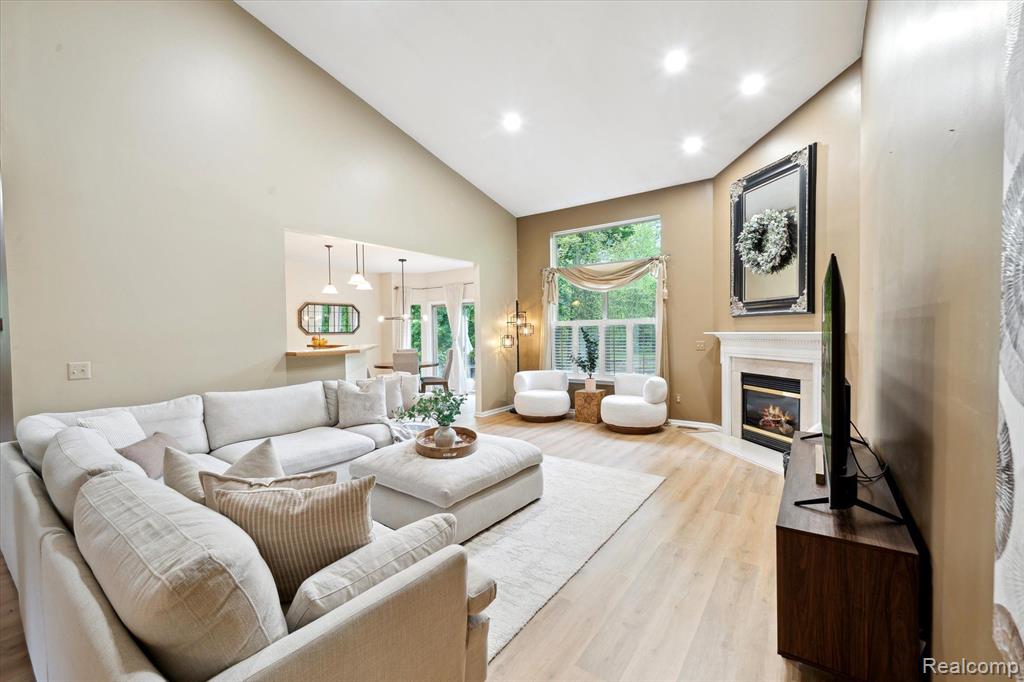 42259 WHITE HART Boulevard, Canton, MI 48188 — Photo 9