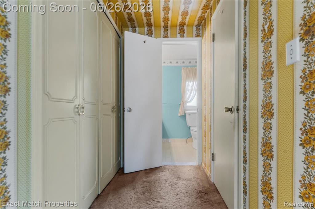 6737 Alderley Way, West Bloomfield, MI — Photo 32