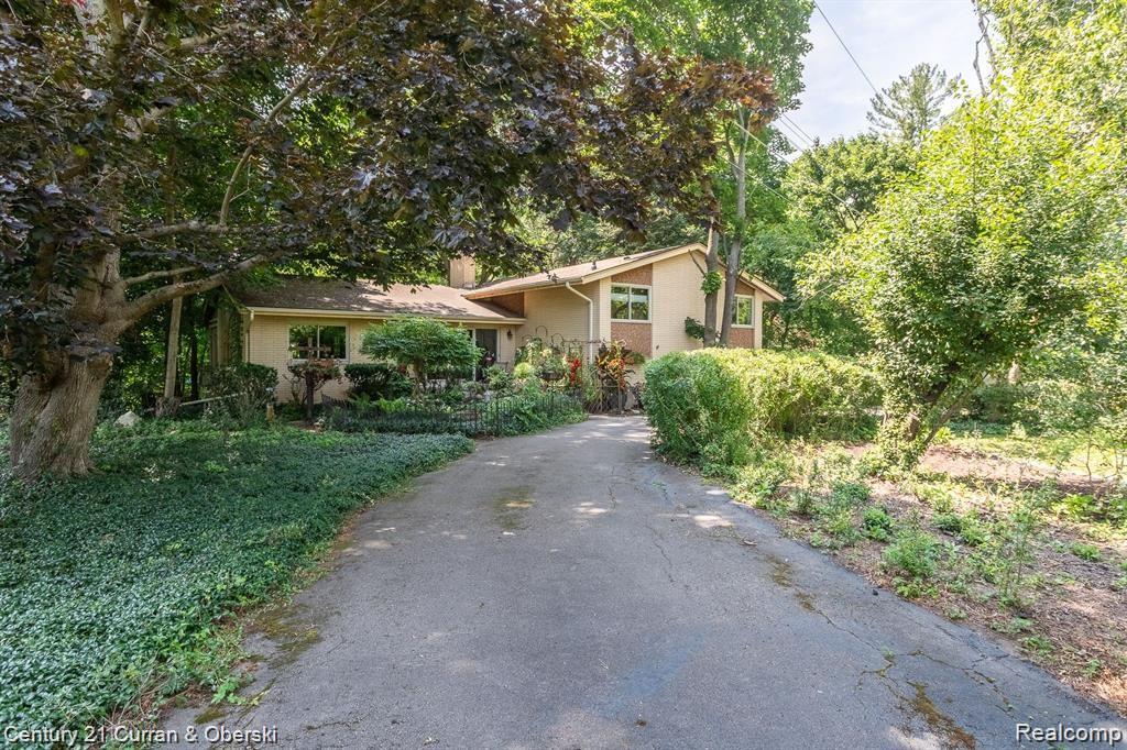 44253 CHEDWORTH Drive, Northville, MI 48167 — Photo 3