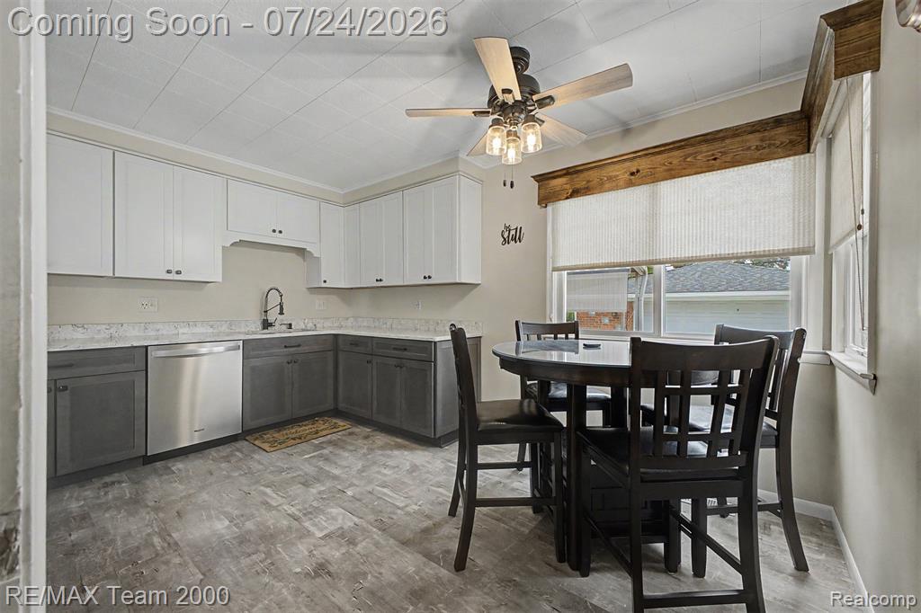 447 Gilman Street, Garden City, MI — Photo 17