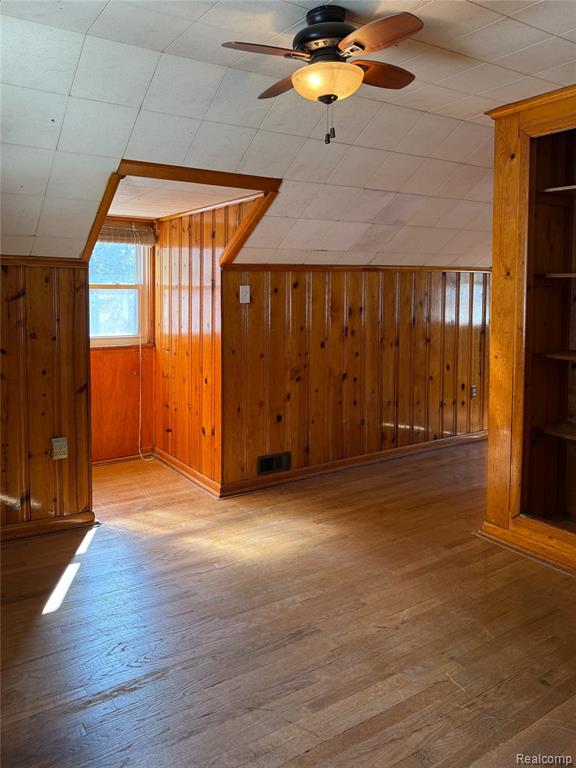 936 Cloverlawn Boulevard, Lincoln Park, MI 48146 — Photo 17