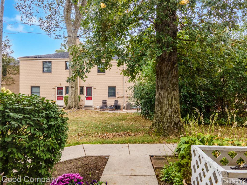 714 Graefield Court, Birmingham, MI 48009 — Photo 33