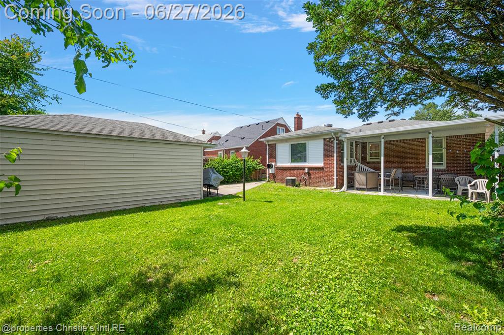 15654 Juliana Avenue, Eastpointe, MI 48021 — Photo 40
