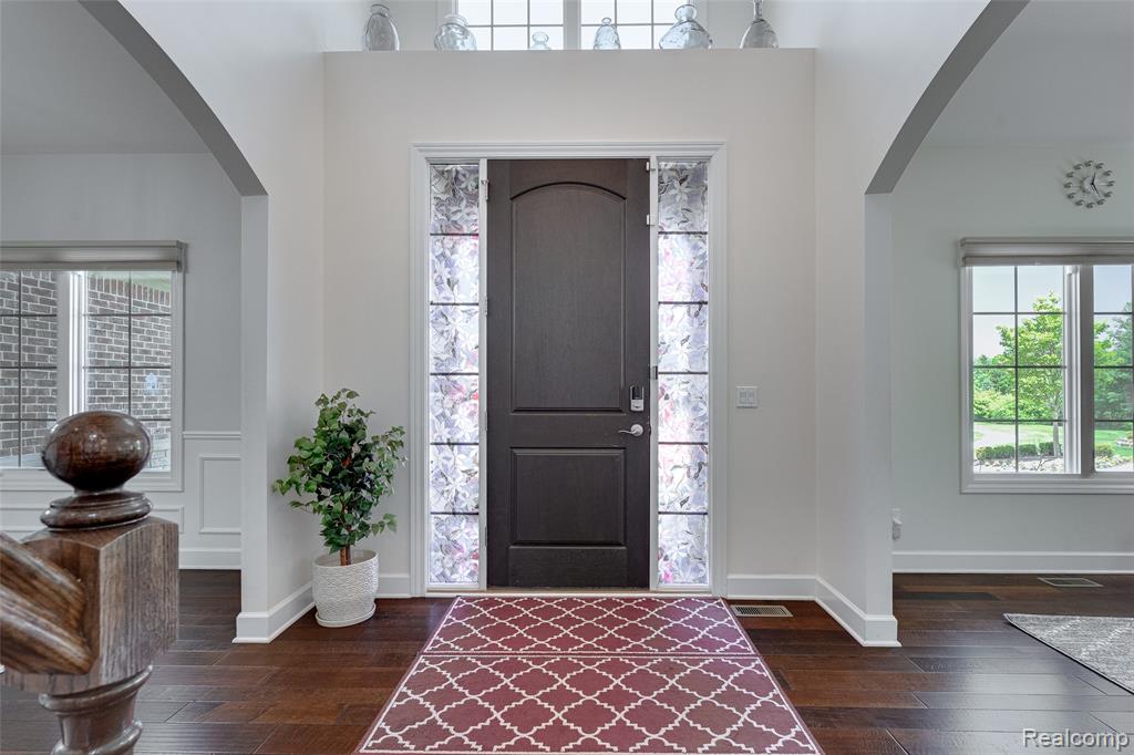 47576 VALENCIA Circle, Novi, MI — Photo 11