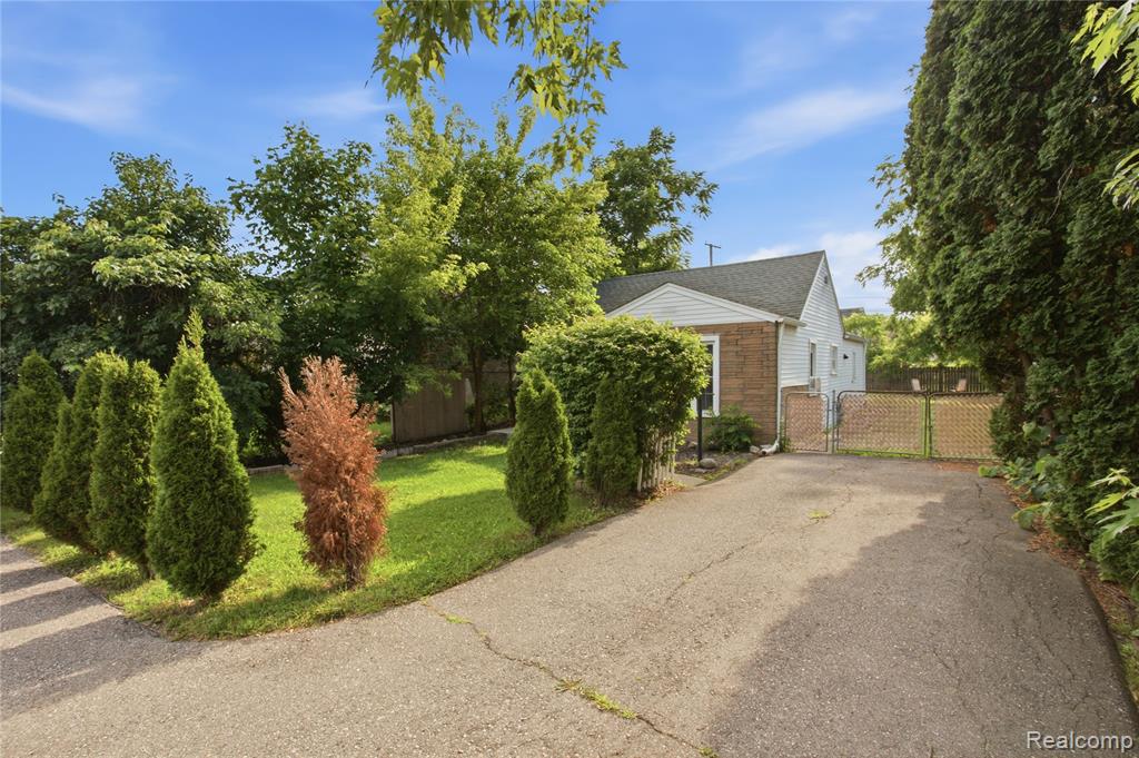 1660 N Sheldon Road, Canton, MI 48187 — Photo 19