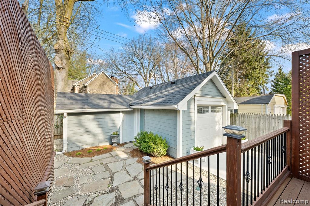 397 KERCHEVAL Avenue, Grosse Pointe Farms, MI 48236 — Photo 47