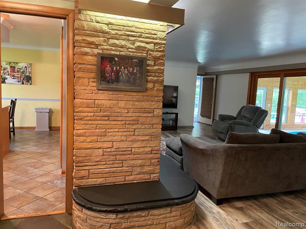 42015 WOODBROOK Drive, Canton, MI 48188 — Photo 4