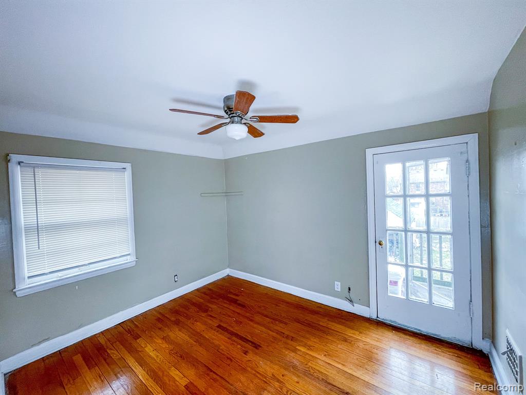 4344 YORKSHIRE Road, Detroit, MI 48224 — Photo 13