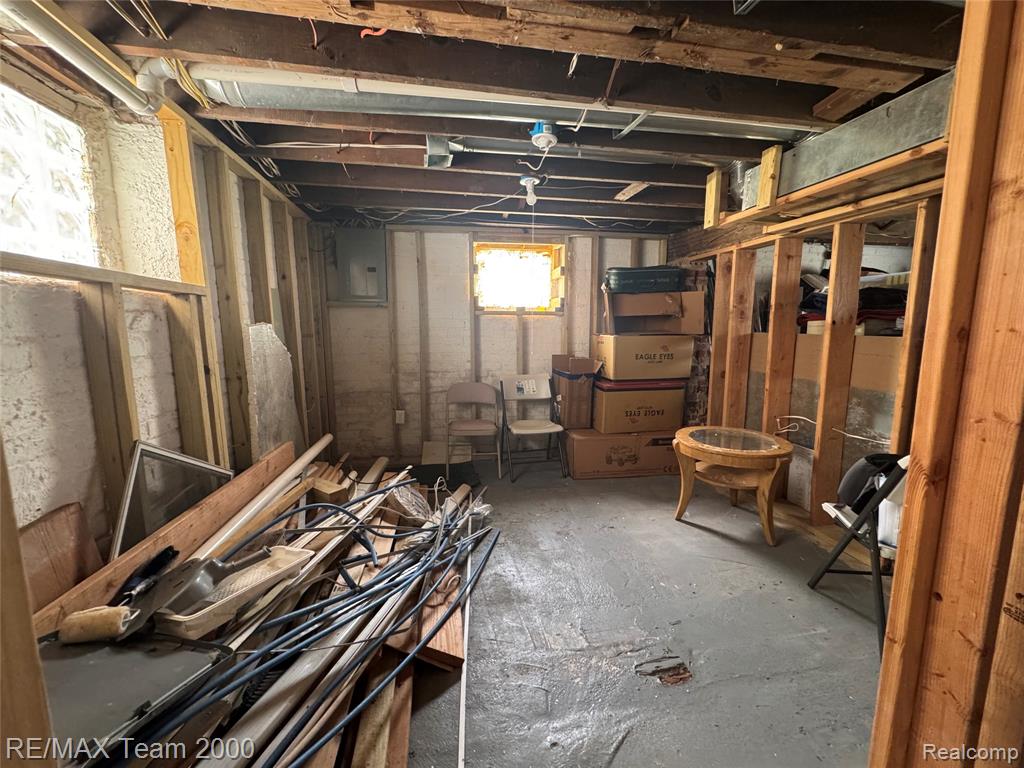 6815 Mettetal Street, Detroit, MI 48228 — Photo 26