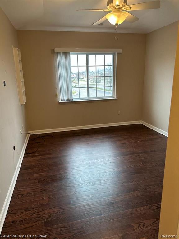 5739 Twin Oaks Drive, Sterling Heights, MI 48314 — Photo 19