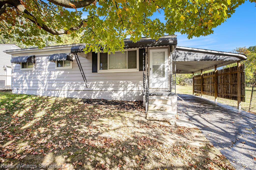 428 Jordon Road, Pontiac, MI 48342 — front exterior