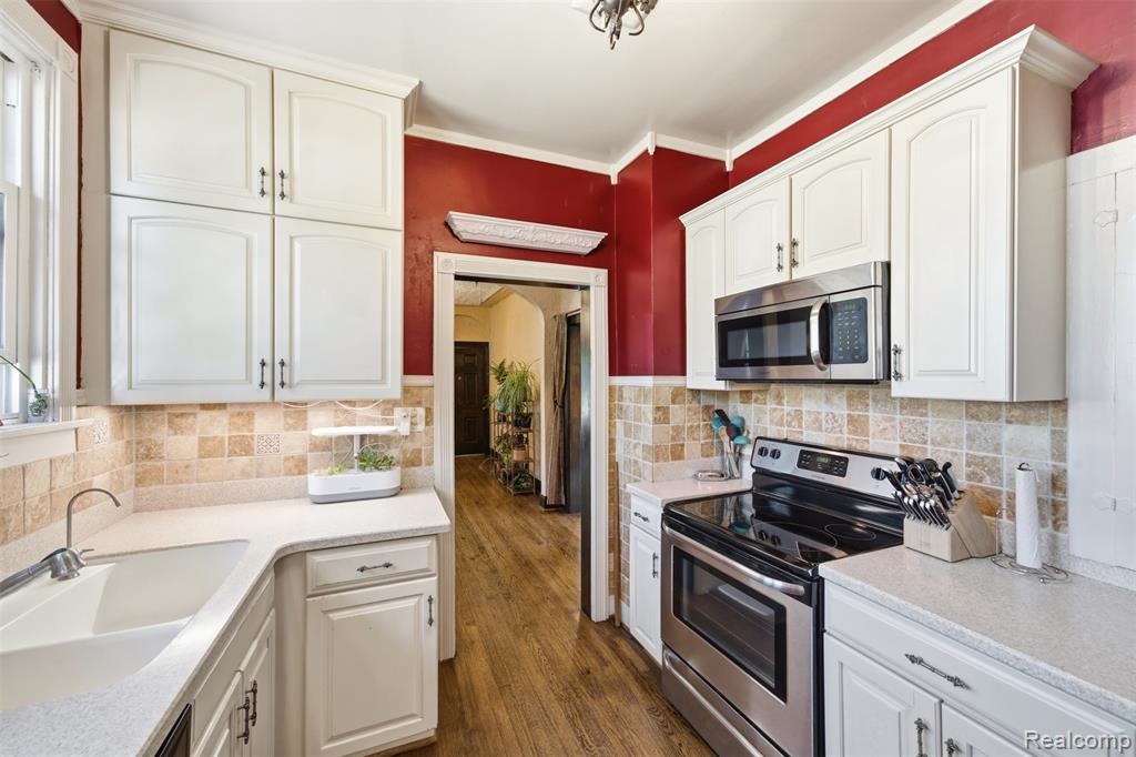 2700 Hallman Avenue, Waterford, MI 48328 — Photo 16