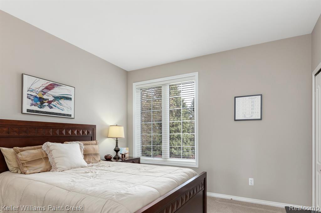 5504 Eagleview Court, Clarkston, MI 48348 — Photo 15