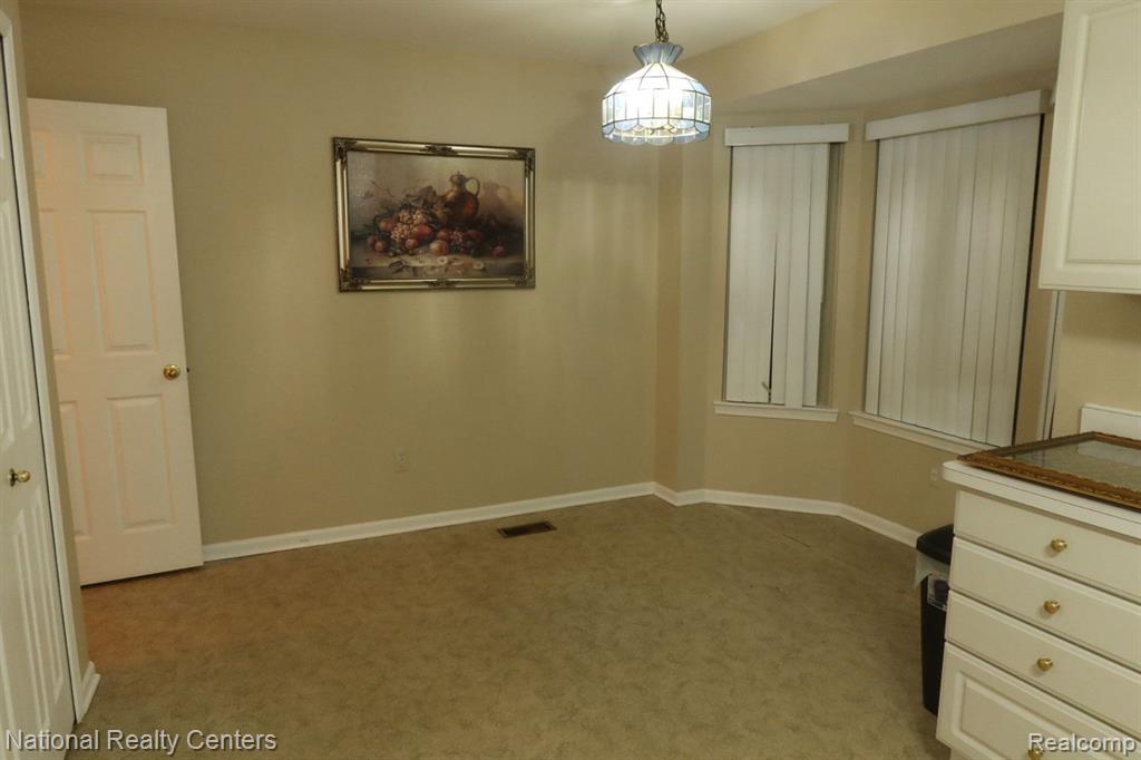 8373 Jefferson Court, Warren, MI 48093 — Photo 9