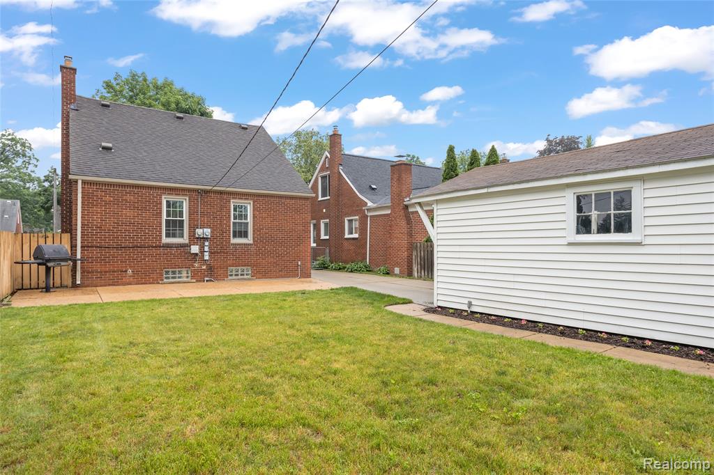 621 Kingsbury Avenue, Dearborn, MI 48128 — Photo 23