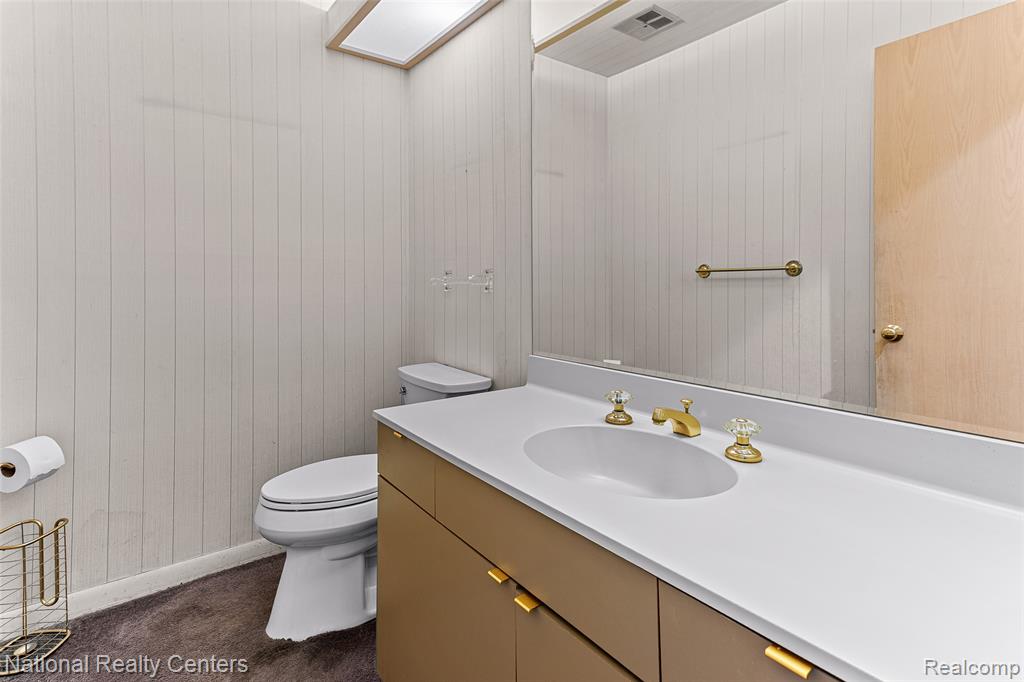 6904 Pebble Park Circle, West Bloomfield, MI — Photo 23