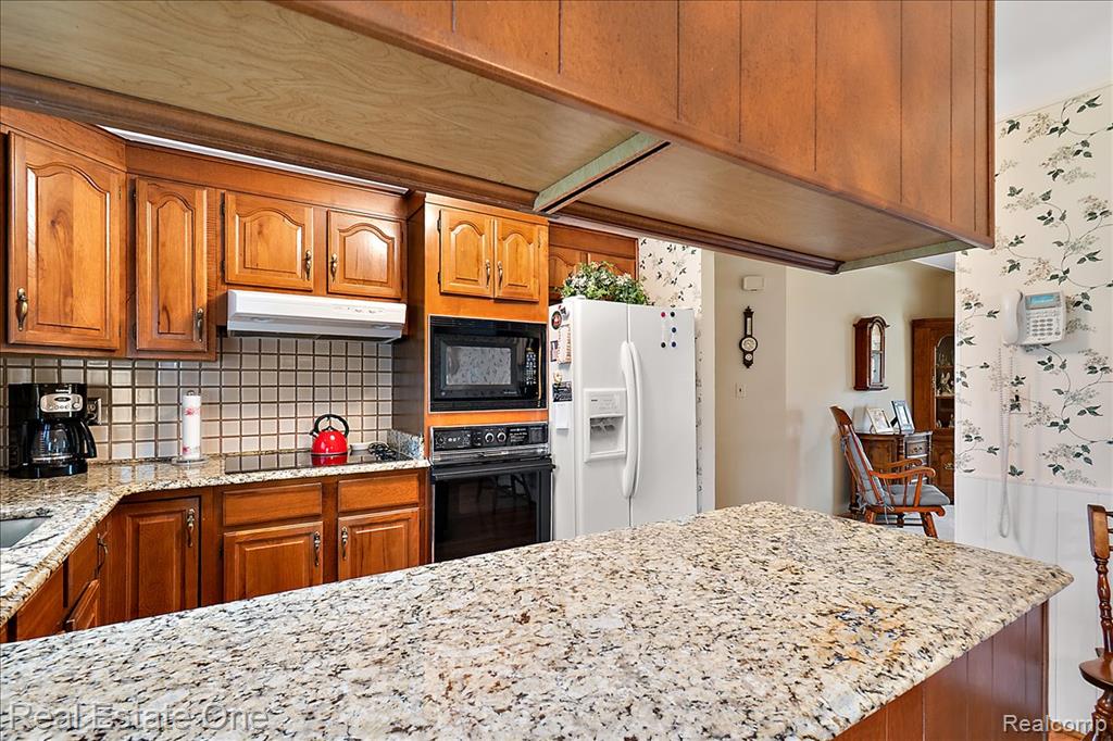 53223 Starlite Drive, Shelby Twp, MI 48316 — Photo 21