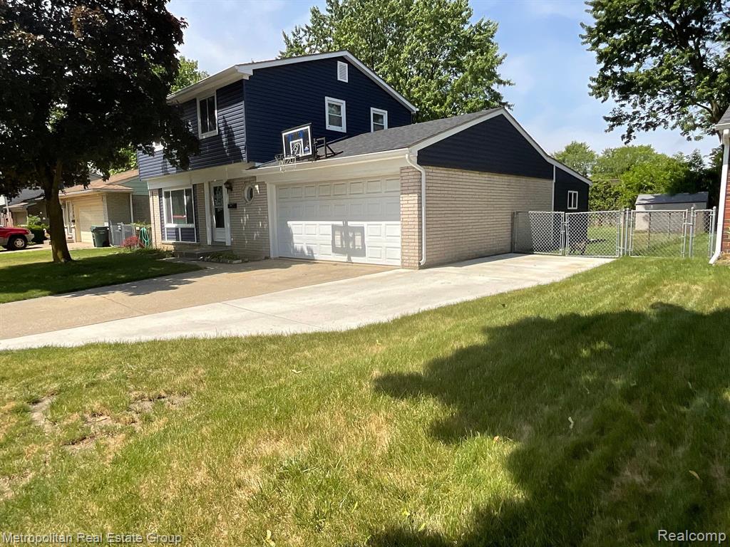 9127 BRIARWOOD Drive, Plymouth, MI 48170 — Photo 27
