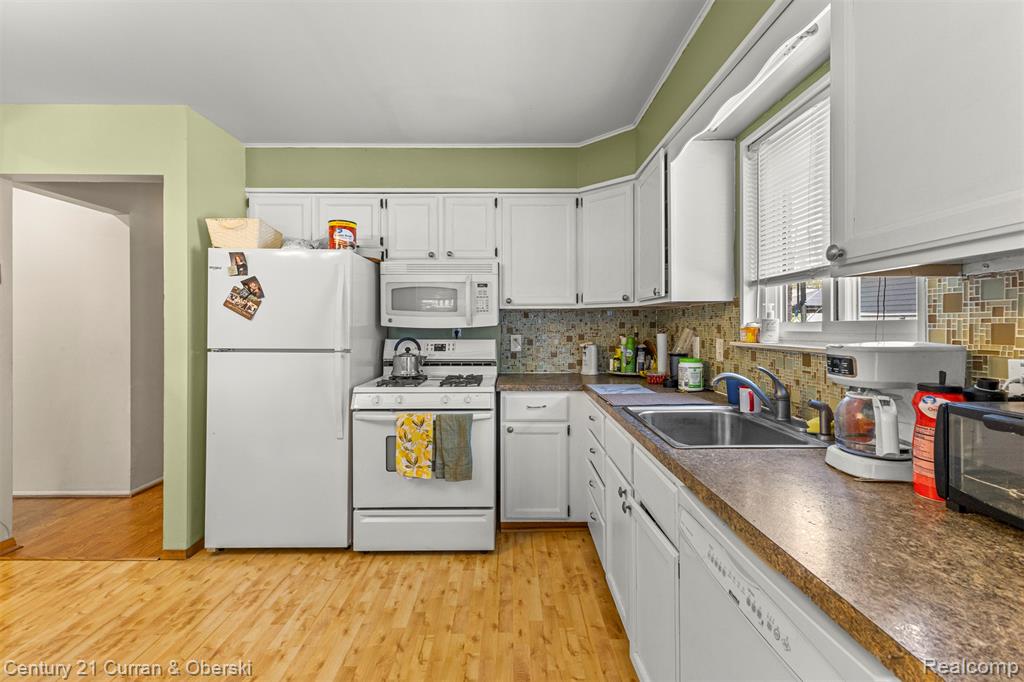 6159 Nightingale Street, Dearborn Heights, MI 48127 — Photo 10