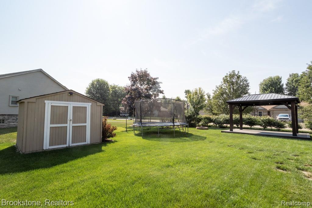 52028 Sycamore Drive, Chesterfield, MI 48047 — Photo 32