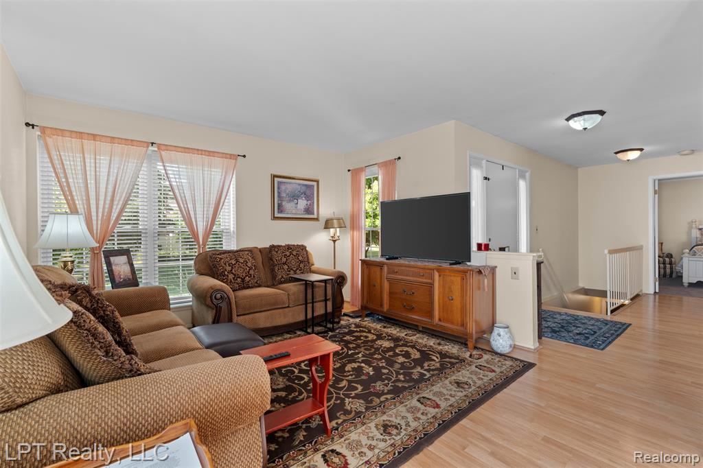 40699 Newport Drive, 256, Plymouth, MI 48170 — Photo 5