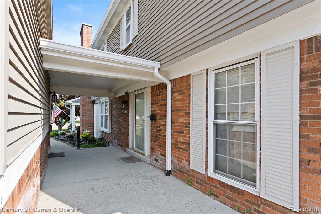 20918 W Glen Haven Circle, Novi, MI 48167 — front exterior