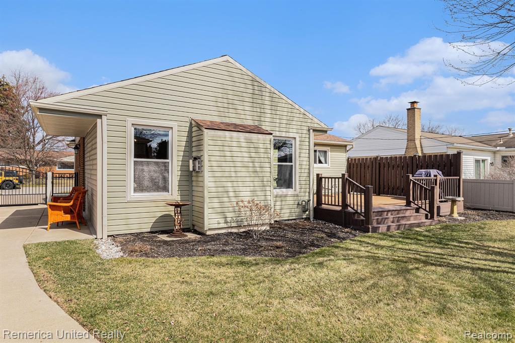 40563 ORANGELAWN Avenue, Plymouth, MI 48170 — Photo 25