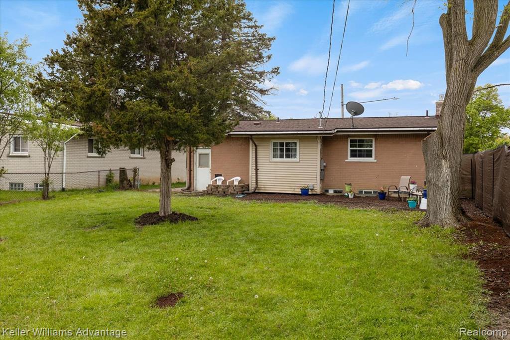 1251 Dufrain Avenue, Pontiac, MI 48342 — Photo 26