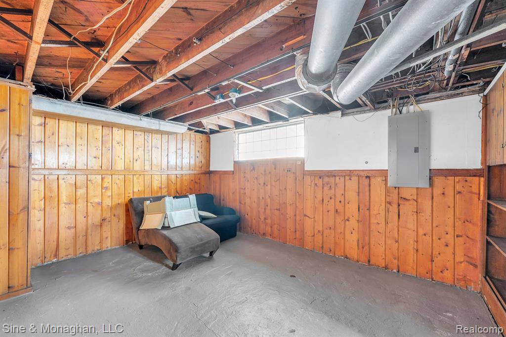 424 W Hudson Avenue, Royal Oak, MI 48067 — Photo 37
