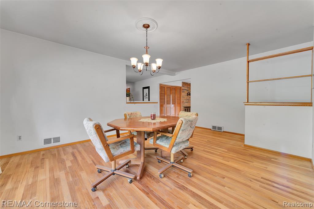 5760 Linden Drive, Dearborn Heights, MI 48127 — Photo 6