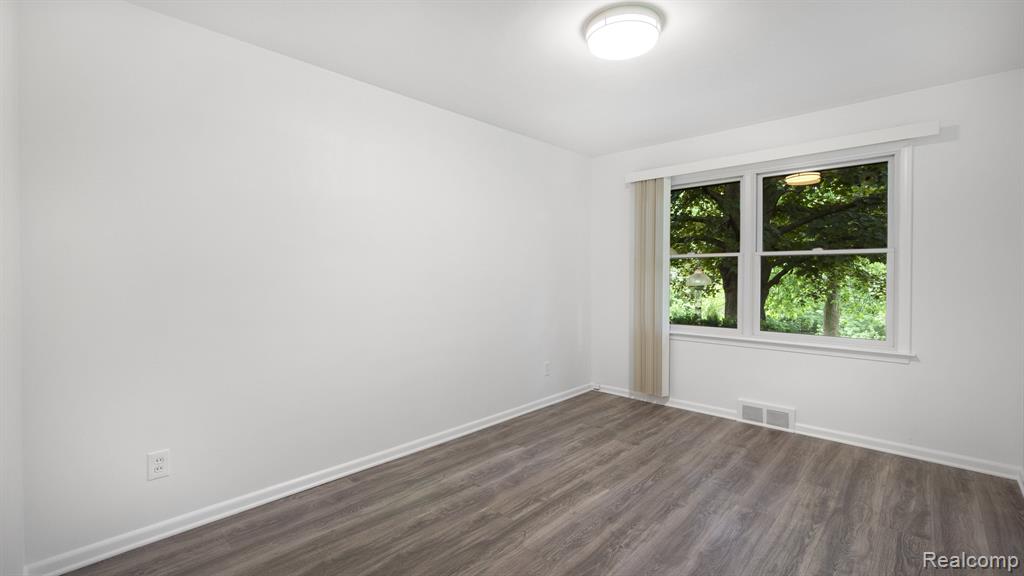 4845 KEITHDALE Lane, Bloomfield Hills, MI 48302 — Photo 22