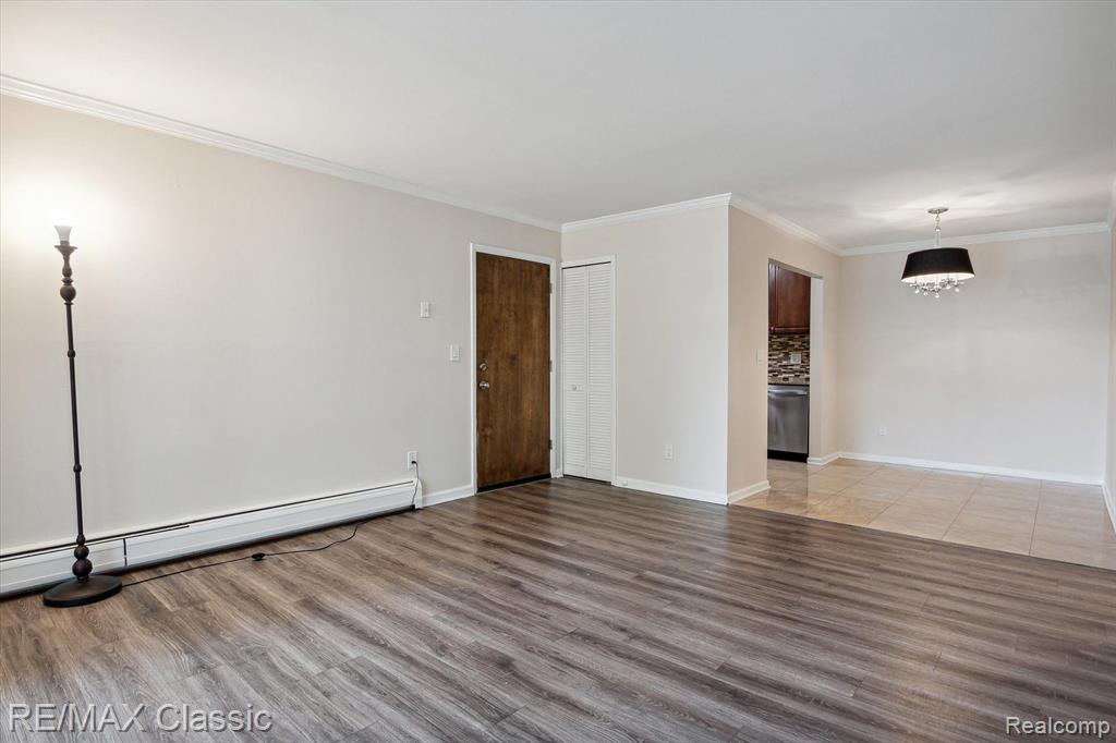 4905 CROOKS Road, A11, Royal Oak, MI 48073 — Photo 12