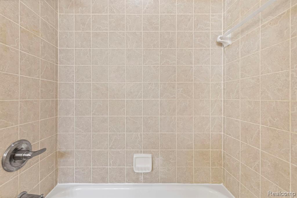 16789 Carriage Way, Northville, MI 48168 — Photo 18