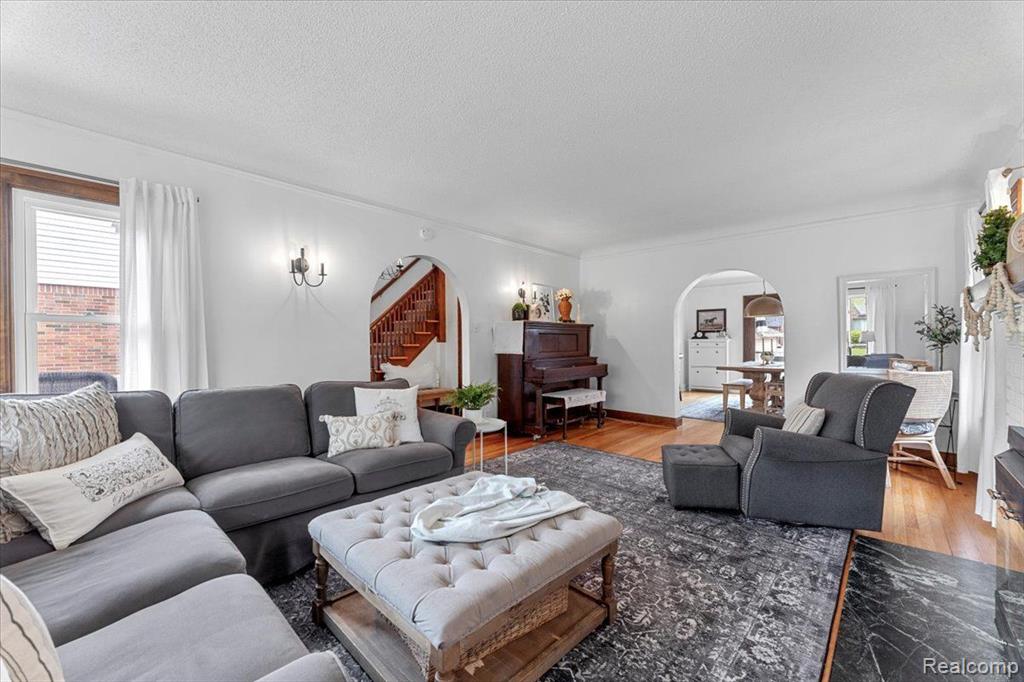 637 EMMONS Boulevard, Wyandotte, MI 48192 — Photo 14