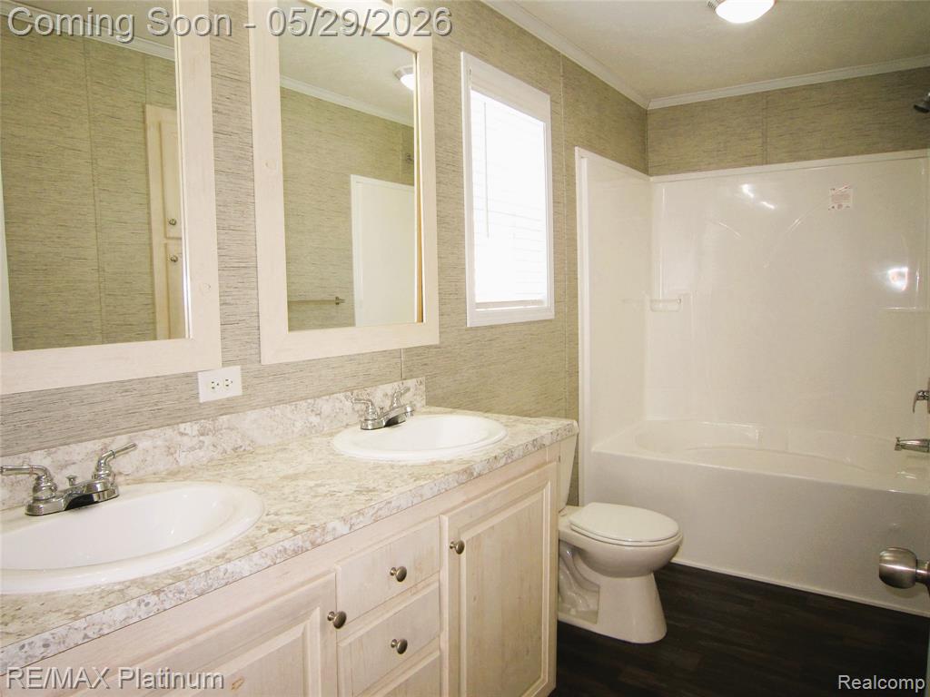 5615 Cherokee Bend Bend, Howell, MI 48843 — Photo 12