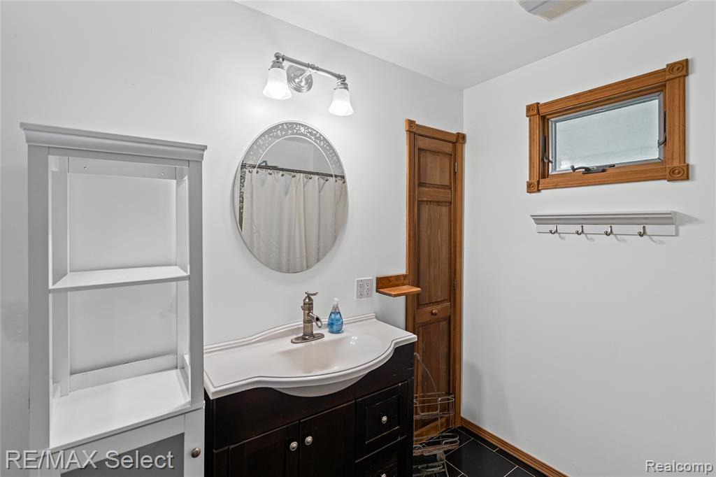 3514 Morrish Road, Swartz Creek, MI 48473 — Photo 19