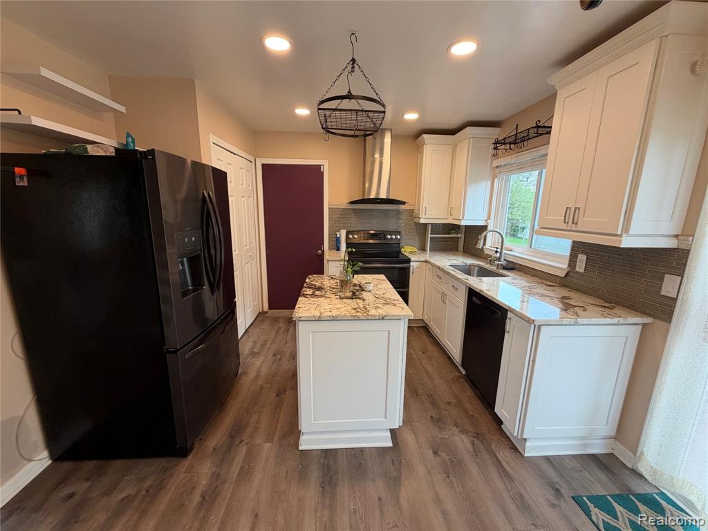 229 Wainwright Street, Novi, MI