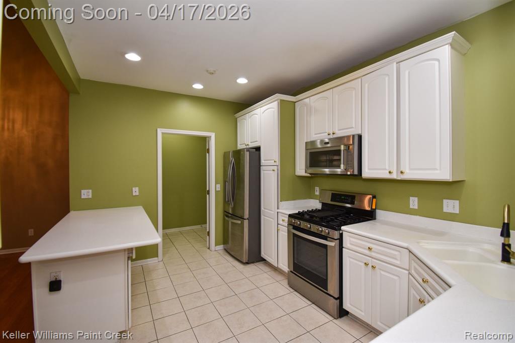 41687 Glade Road, Canton, MI 48187 — Photo 9