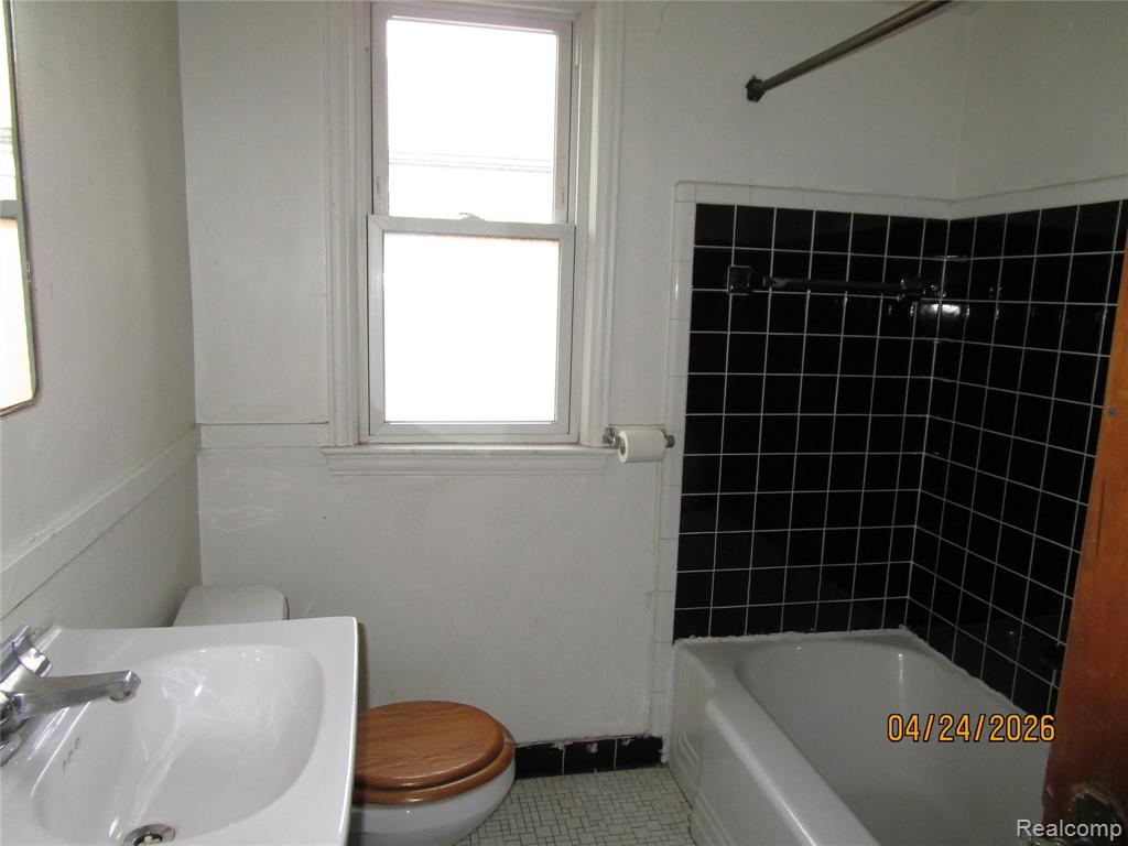 19500 Hoover Street, Detroit, MI 48205 — Photo 20