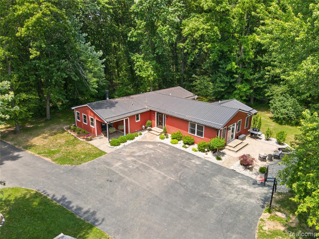 13635 Unadilla Road, Gregory, MI 48137 — Photo 2