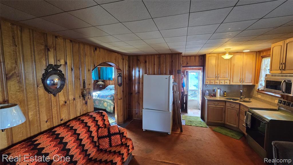 9743 Beverly Drive, Pinckney, MI — Photo 18