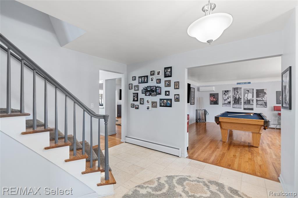 5401 S Sycamore Drive, Burton, MI 48509 — Photo 25