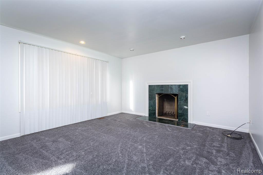 40945 Justin Drive, Sterling Heights, MI 48310 — Photo 17